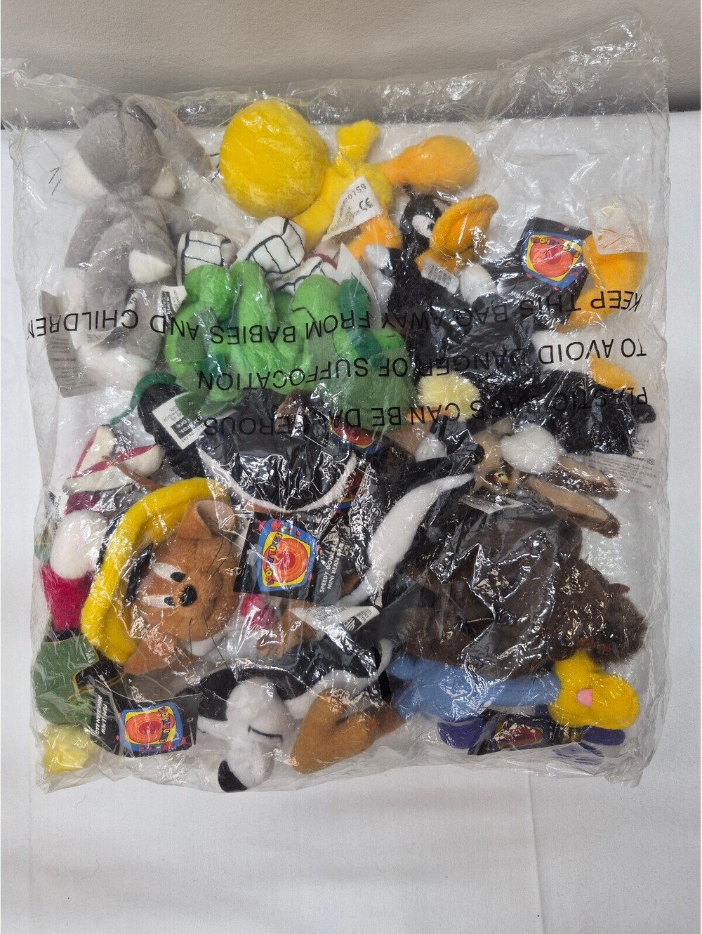 Sealed 1999 Looney Tunes Mini Plush Toy Set - Assorted Characters in Bag J53